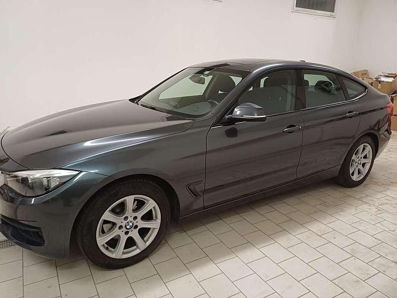 Usata BMW 320 Gran Turismo 194 CV (142 kW) 2013 Grigio Coupé