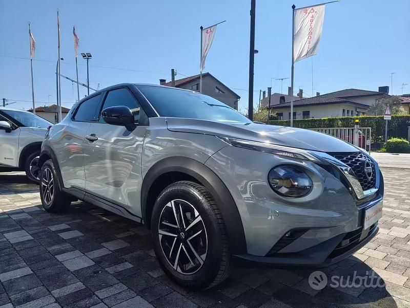 Usata Nissan Juke N-Connecta 114 CV (83 kW) 2025 Grigio scuro SUV