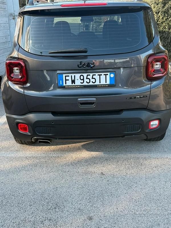 Usata Jeep Renegade 130 CV (95 kW) 2020 Grigio SUV