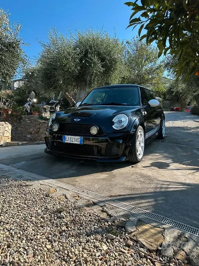 Usata Mini John Cooper Works 184 CV (135 kW) 2011 Nero Utilitaria