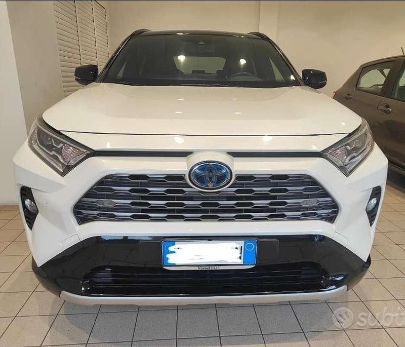 Usata Toyota RAV4 Hybrid Style 178 CV (130 kW) 2019 SUV