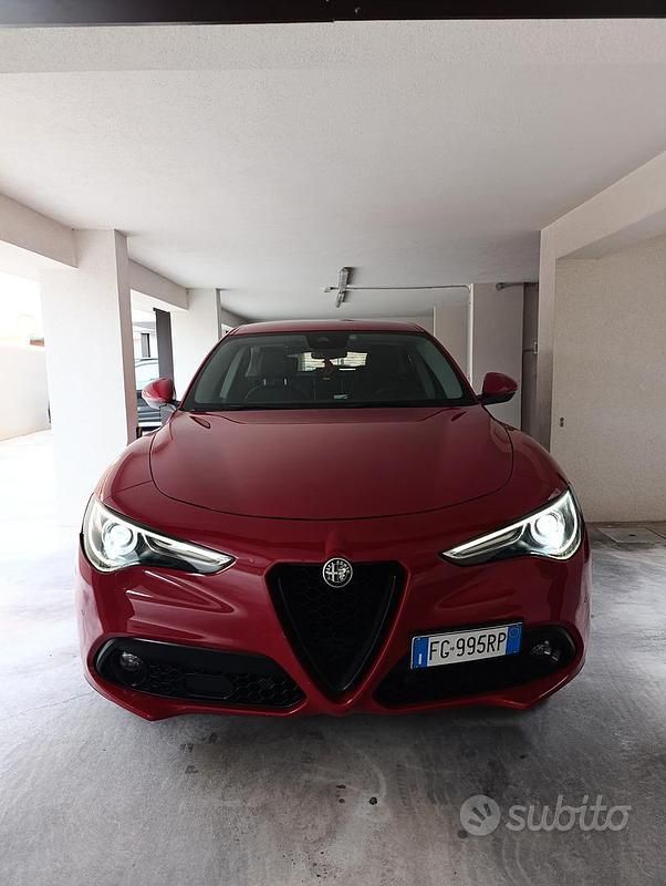Rosso Usata 2017 Alfa Romeo Stelvio SUV | 19.999 € - Immagine 1/4