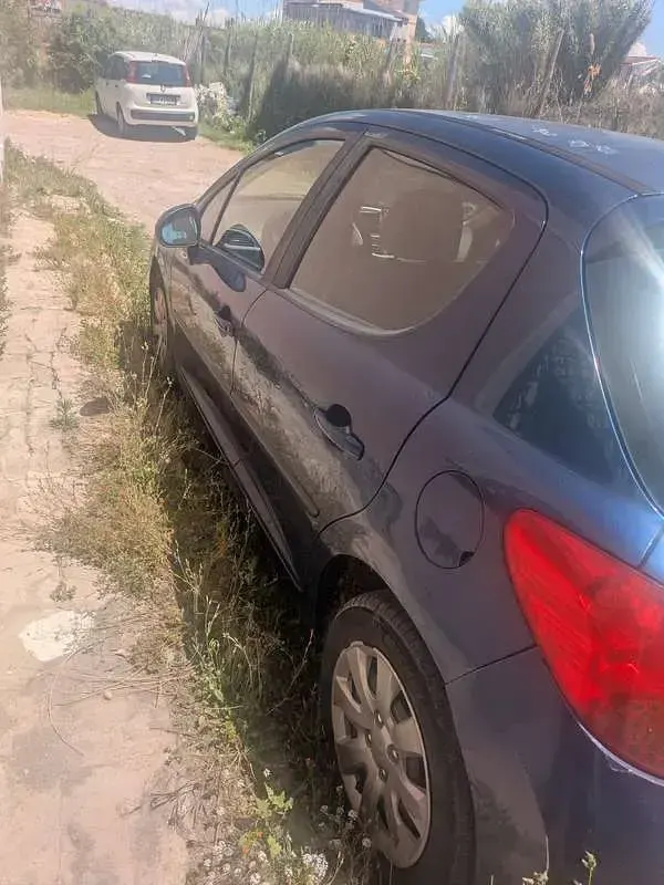 Usata Peugeot 207 88 CV (64 kW) 2006 Blu/azzurro Berlina