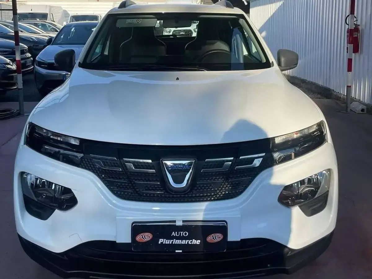 Usata Dacia Spring Comfort Plus 19 kW (26 CV) 2021 Bianco Utilitaria