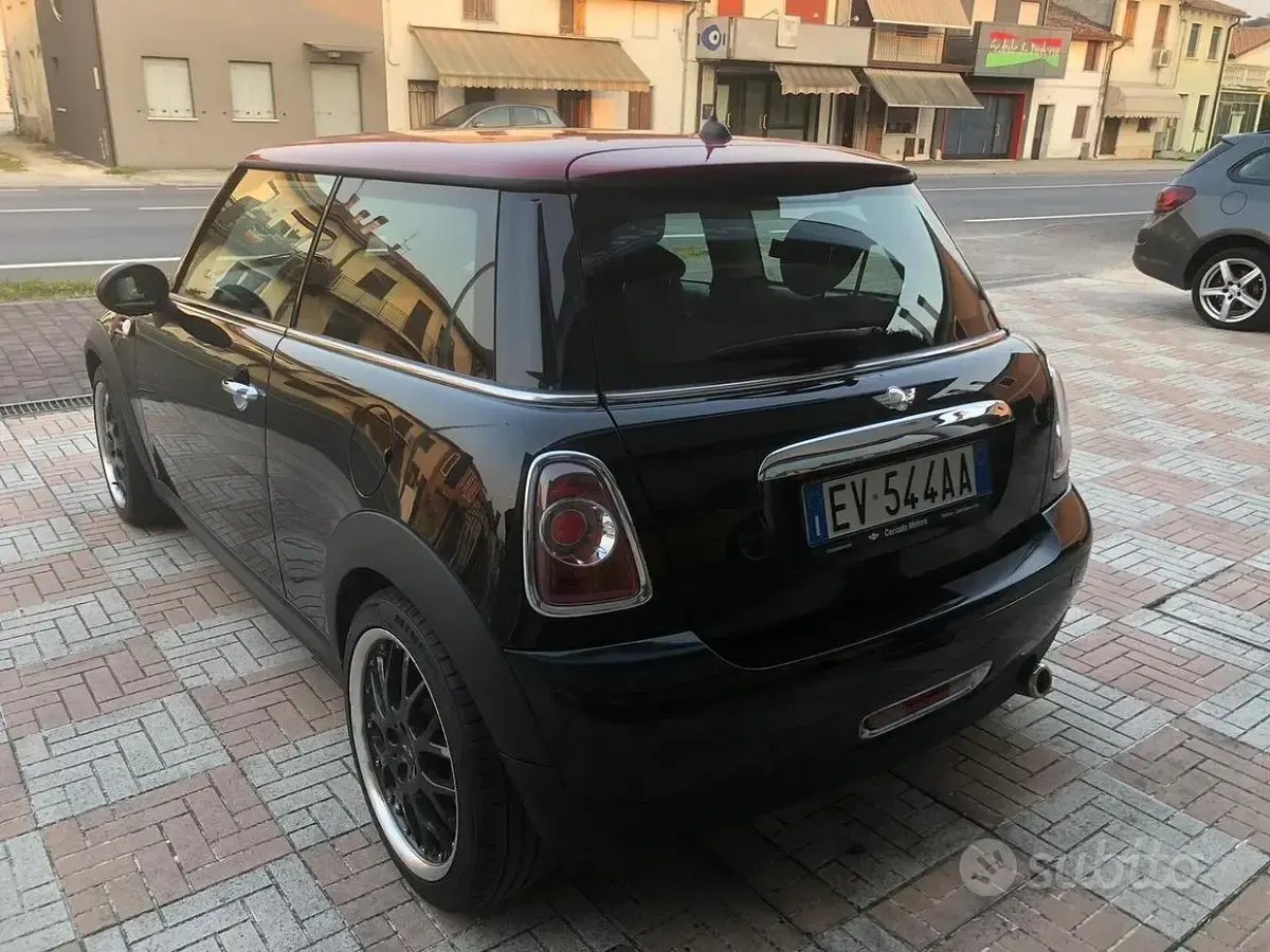 Usado Mini Cooper 90 HP (66 kW) 2014 Preto Citadino