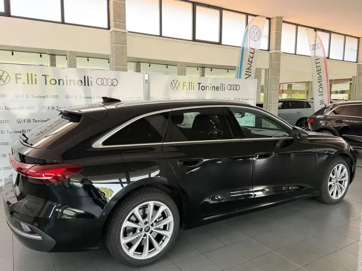 Usata Audi A5 S-Line 204 CV (150 kW) 2025 Nero Station wagon