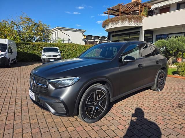 Grigio Usata 2025 Mercedes GLC220 Advanced SUV | 58.000 € (Buon prezzo) - Immagine 1/4