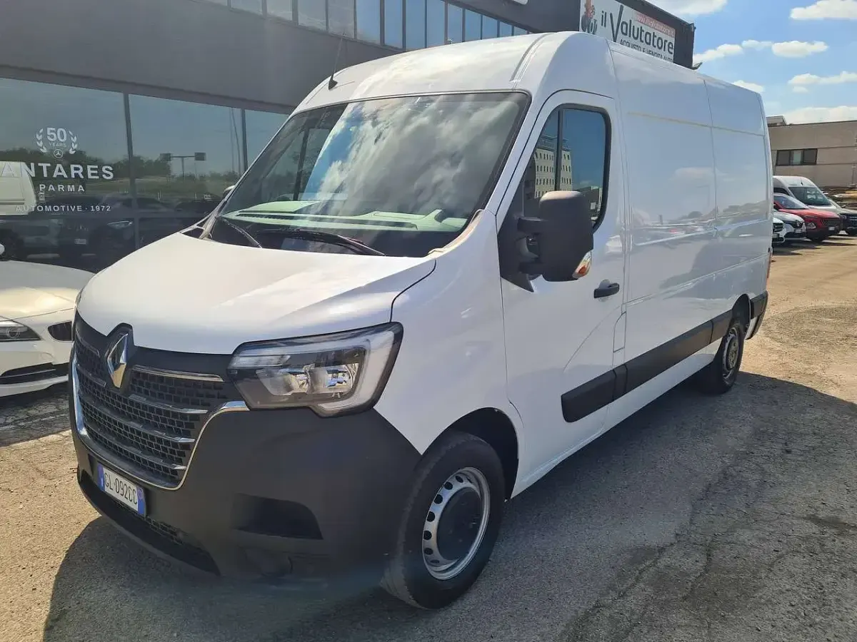 Usata Renault Master 136 CV (100 kW) 2022 Bianco Monovolume
