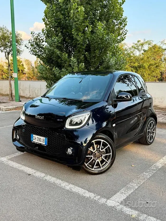 Usata Smart ForTwo Electric Drive Brabus 41 kW (56 CV) 2021 Blu Berlina