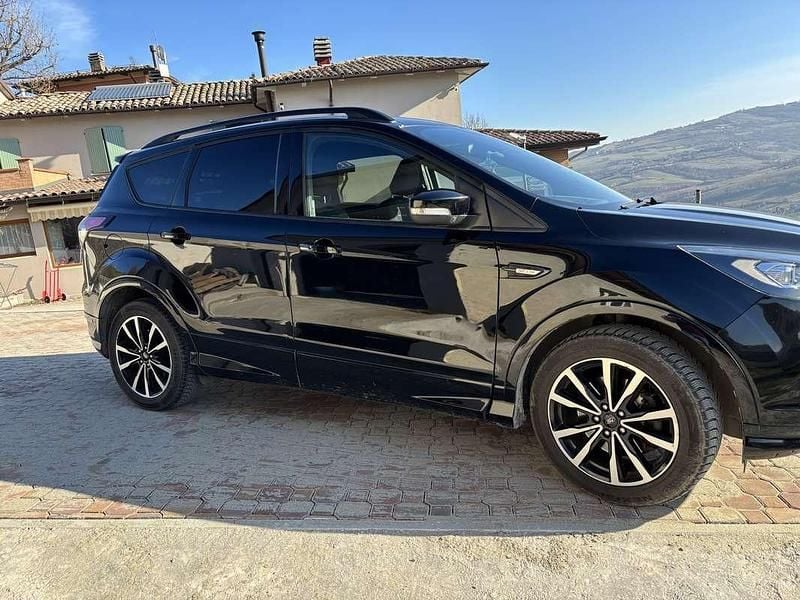 Usata 2018 Ford Kuga ST-Line SUV | 11.800 € (Super prezzo) - Immagine 1/4