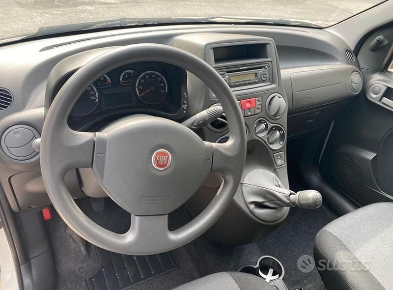 Usata Fiat Panda Active 75 CV (55 kW) 2010 Bianco Utilitaria