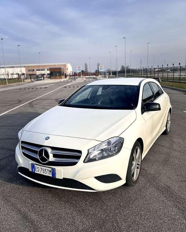 Usata Mercedes A180 122 CV (89 kW) 2013 Berlina