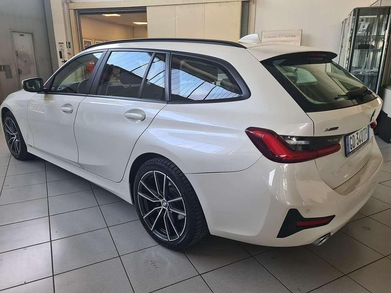 Usata BMW 320 Advantage 190 CV (139 kW) 2020 Bianco Station wagon