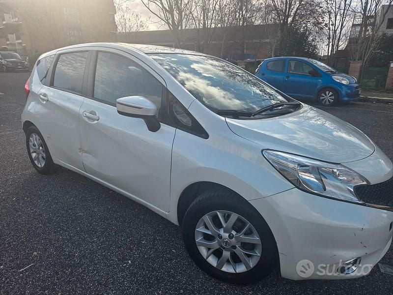 Usata Nissan Note Acenta+ 90 CV (66 kW) 2016 Bianco Utilitaria