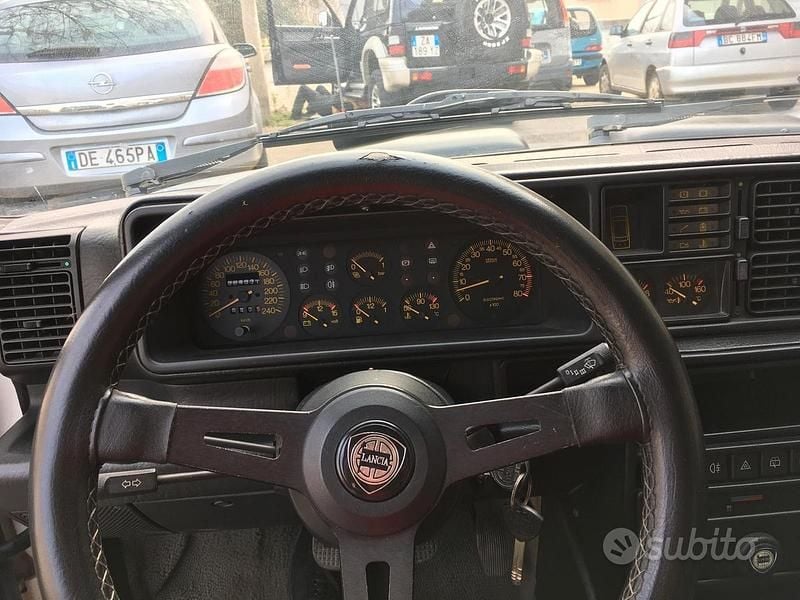 Usata Lancia Delta 166 CV (122 kW) 1986 Bianco Utilitaria