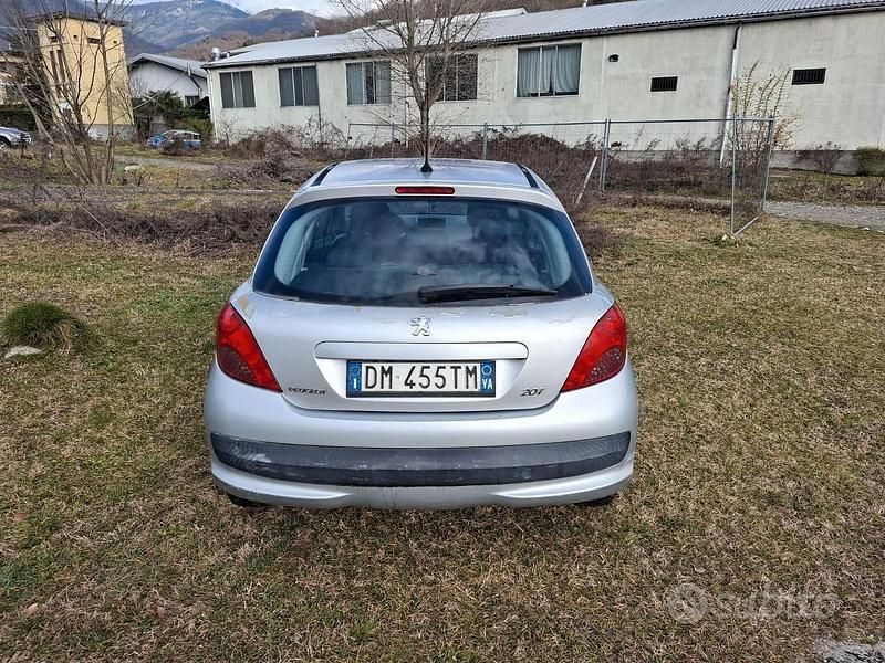 Usata Peugeot 207 73 CV (53 kW) 2008 Grigio Berlina