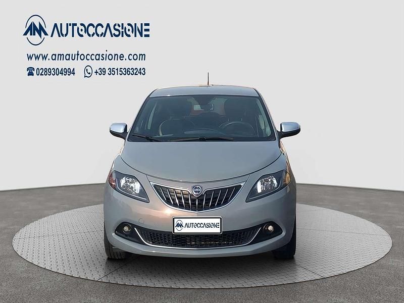 Usata Lancia Ypsilon 69 CV (50 kW) 2022 Grigio Utilitaria