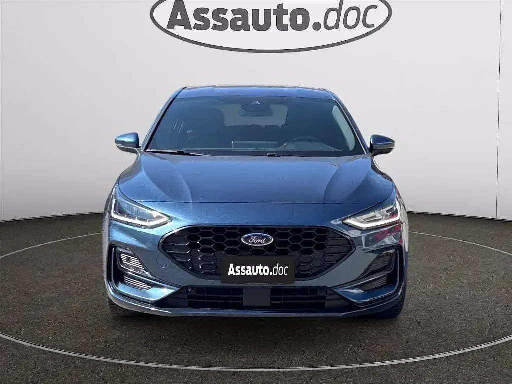 Usata Ford Focus ST-Line 125 CV (91 kW) 2024 Blu metallizzato Berlina