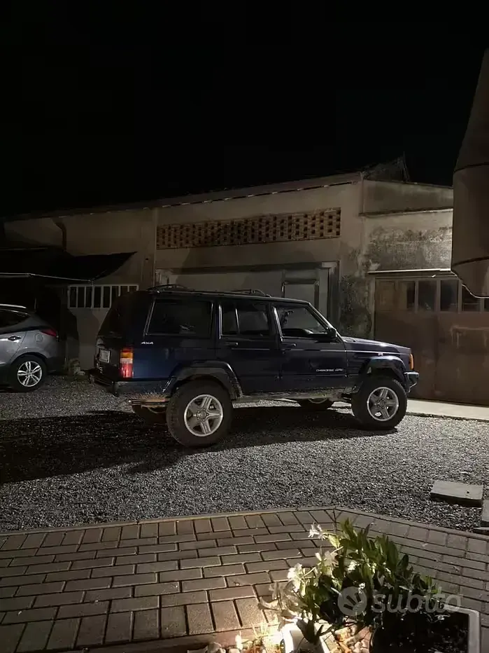 Usata Jeep Cherokee 116 CV (85 kW) 2000 SUV