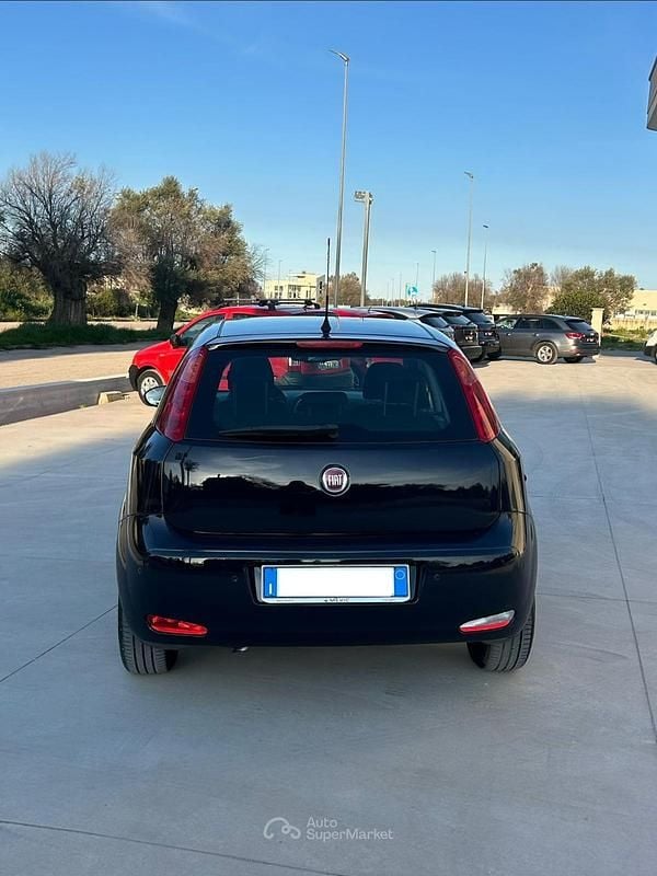Usata Fiat Punto Street 95 CV (69 kW) 2018 Blu Utilitaria