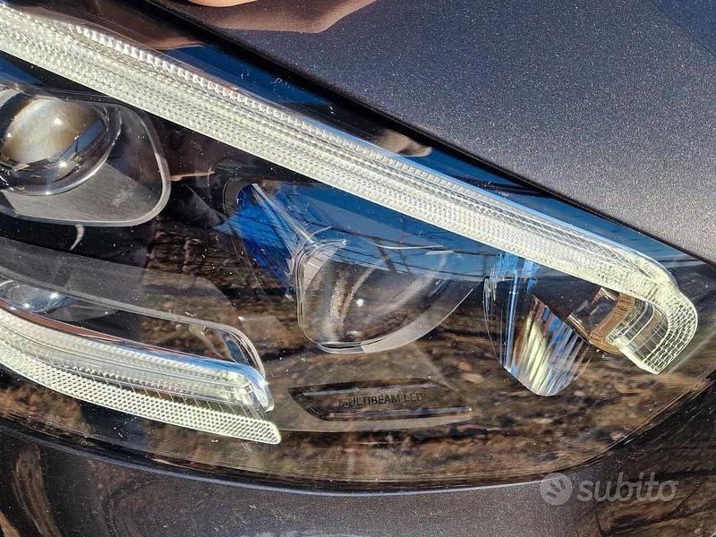 Usata Mercedes GLC220 Premium 194 CV (142 kW) 2019 Grigio SUV