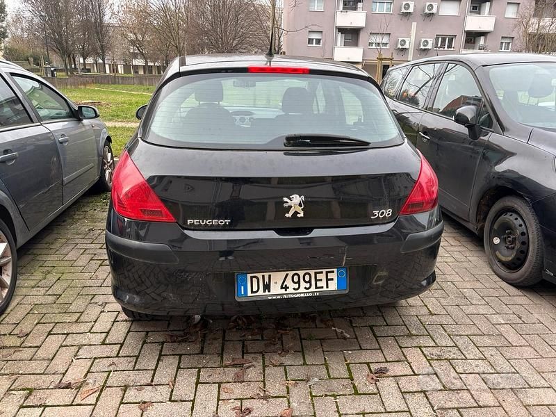 Usata Peugeot 308 156 CV (114 kW) 2008 Nero Utilitaria