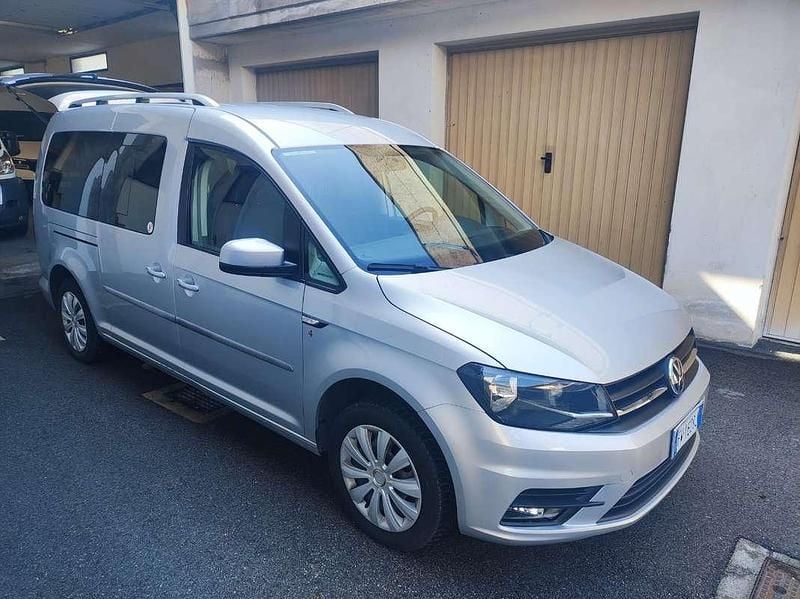 Usata VW Caddy Style 102 CV (75 kW) 2019 Argento Monovolume