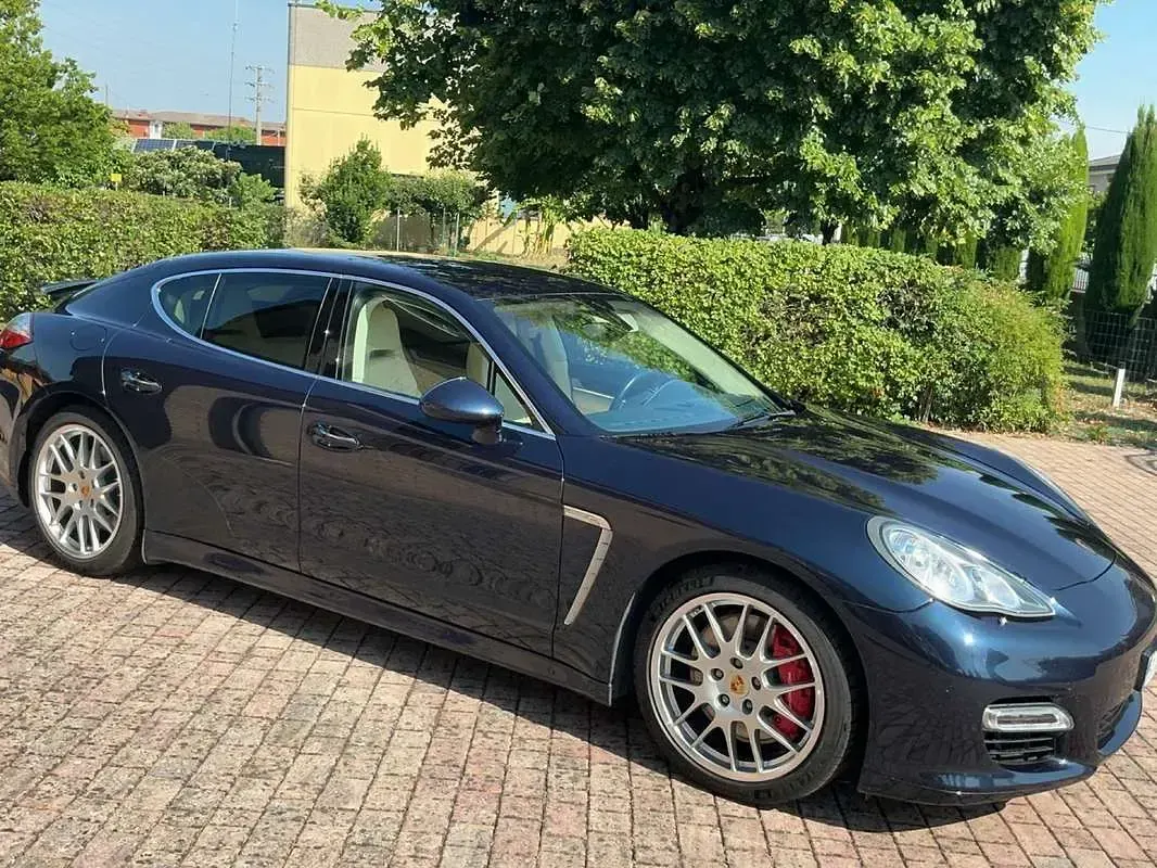 Usata Porsche Panamera Turbo 500 CV (367 kW) 2009 Blu/azzurro Utilitaria