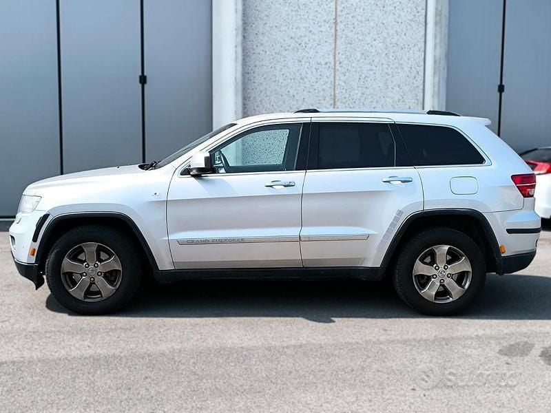 Usata Jeep Grand Cherokee Overland 241 CV (177 kW) 2012 Argento SUV