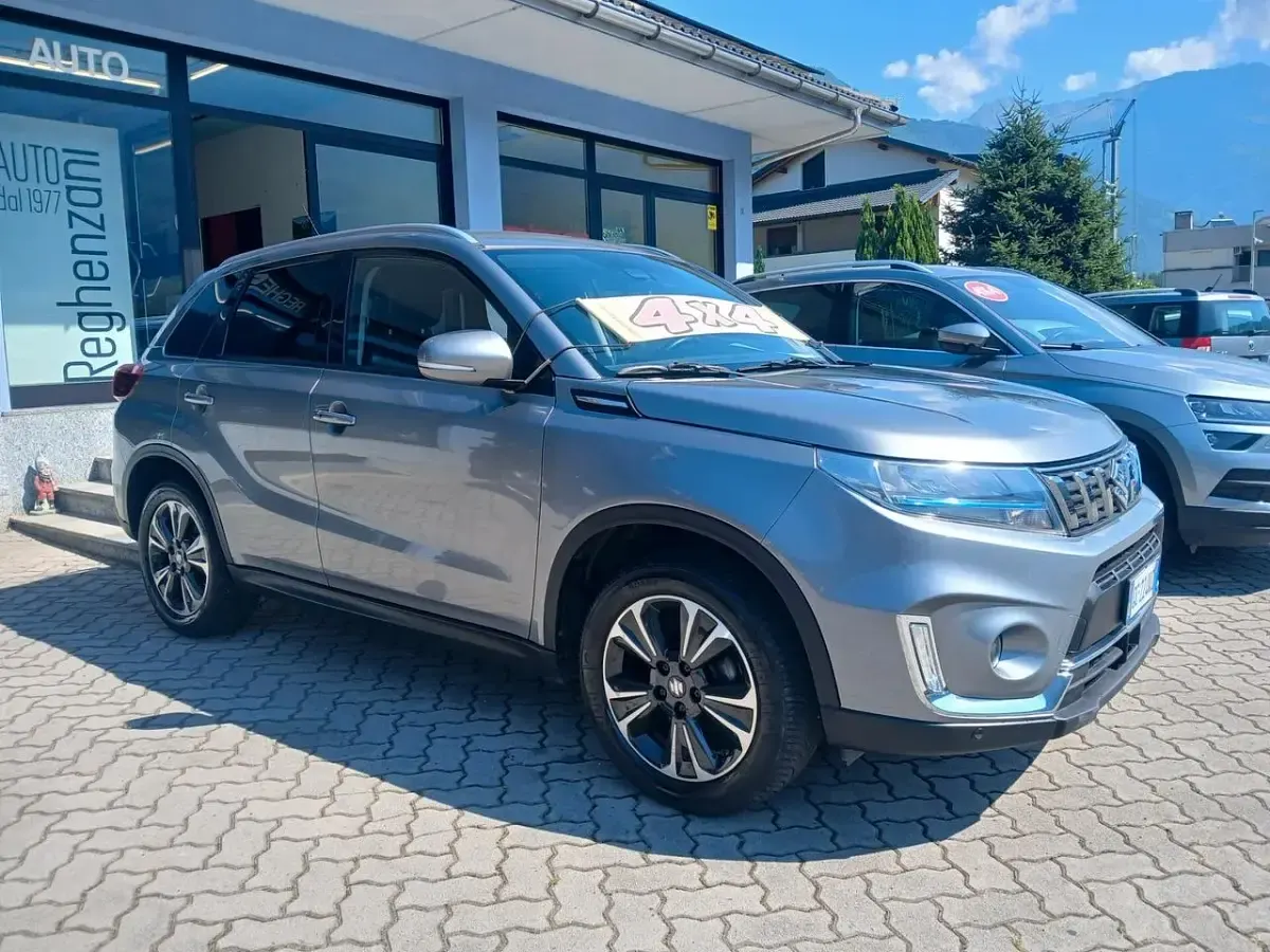 Usata Suzuki Vitara 129 CV (94 kW) 2020 Grigio SUV