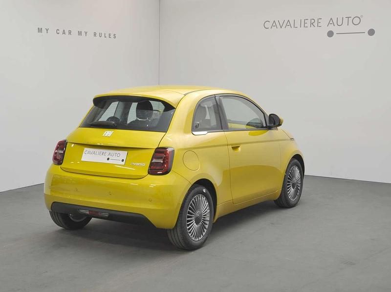 Nuova Fiat 500 65 CV (47 kW) 2026 Oro Utilitaria