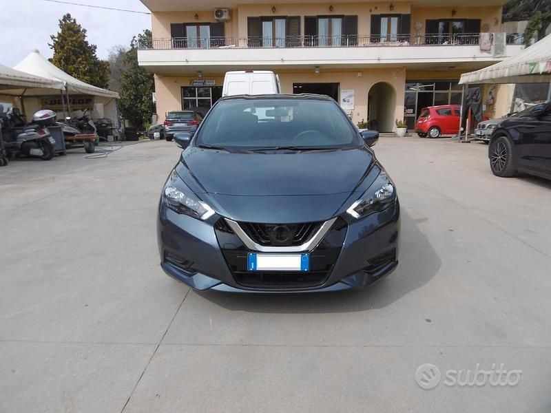 Usata Nissan Micra Acenta 92 CV (67 kW) 2022 Grigio Utilitaria