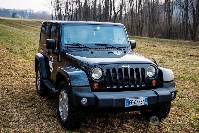 Usata Jeep Wrangler 200 CV (147 kW) 2011 Nero SUV