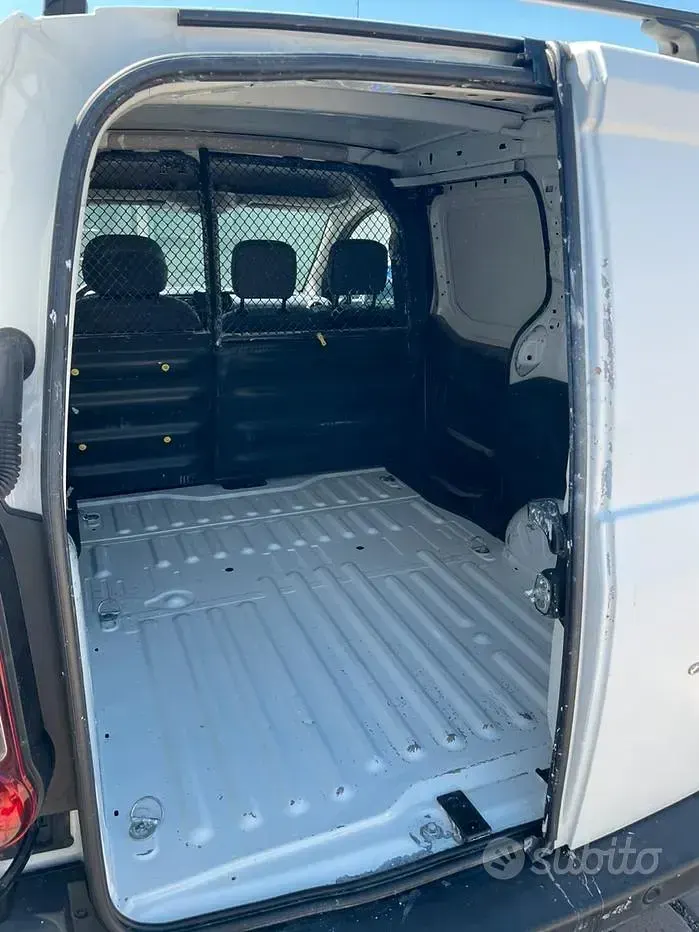 Usata Citroën Berlingo 75 CV (55 kW) 2014 Bianco Monovolume