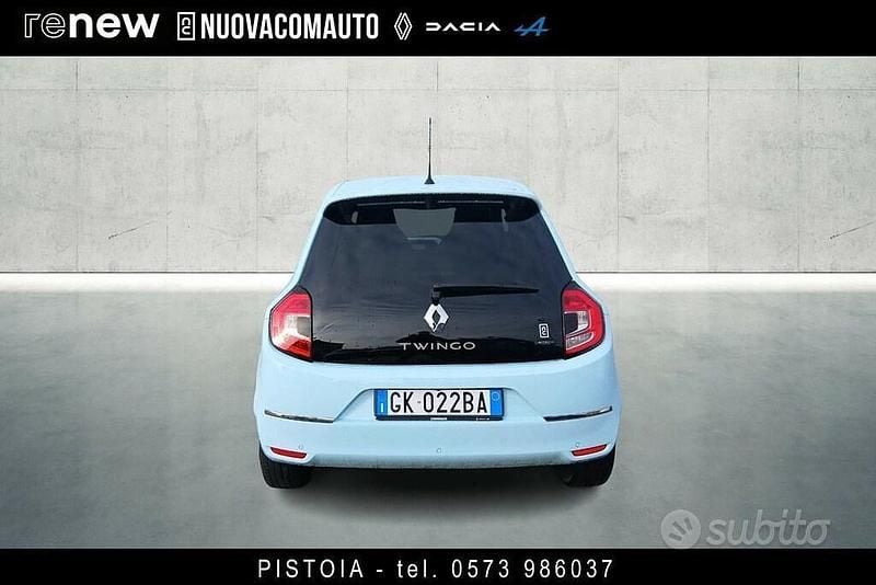 Usata Renault Twingo Techno 60 kW (82 CV) 2022 Azzurro Utilitaria