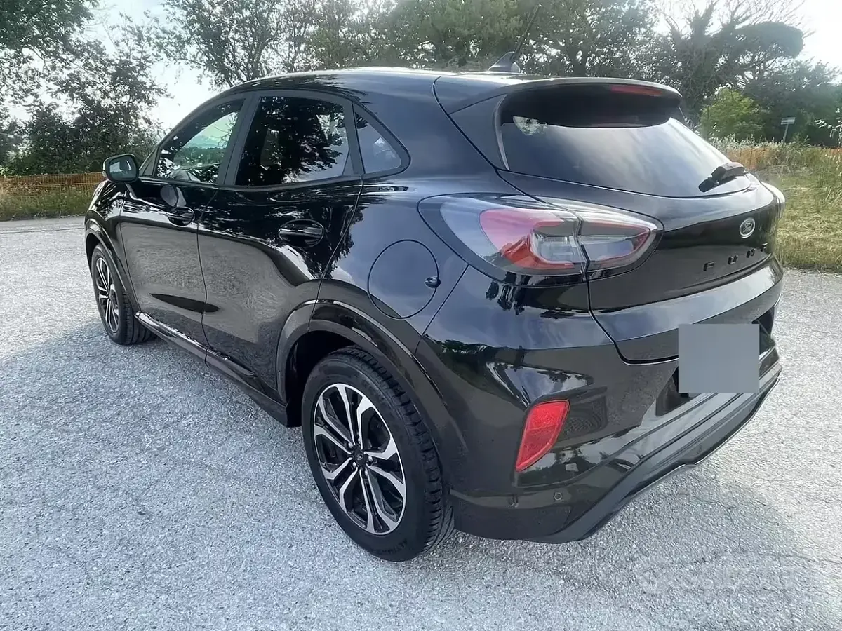 Usata Ford Puma 120 CV (88 kW) 2021 Nero SUV