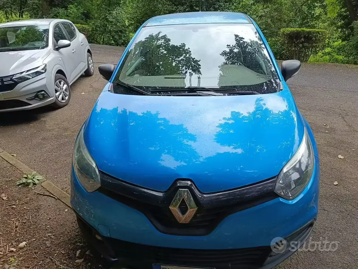 Usata Renault Captur 90 CV (66 kW) 2015 Blu SUV