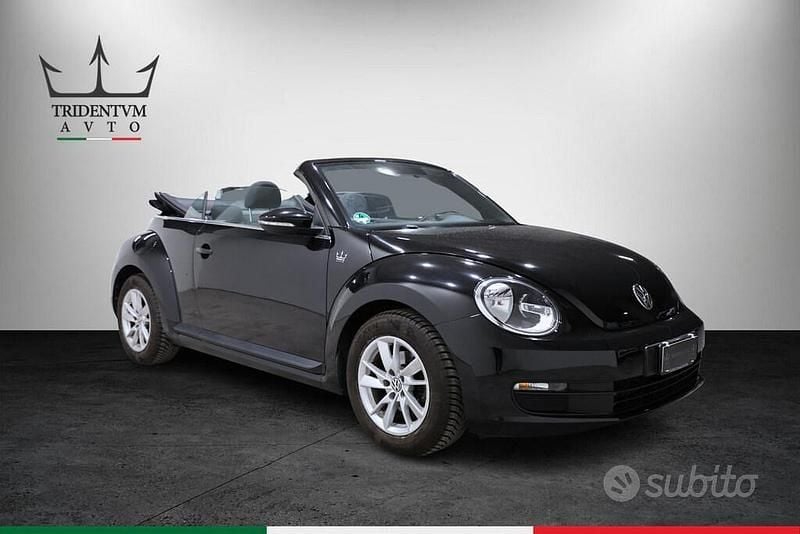 Usata VW Beetle Cabriolet Design 105 CV (77 kW) 2016 Nero Cabrio