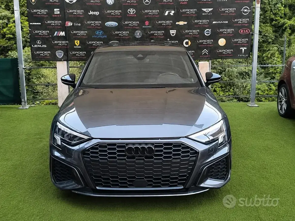 Usata Audi A3 S-Line 116 CV (85 kW) 2024 Grigio Berlina