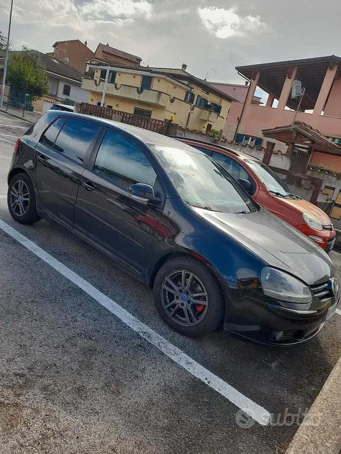 Usata VW Golf V Comfortline 105 CV (77 kW) 2007 Nero Berlina