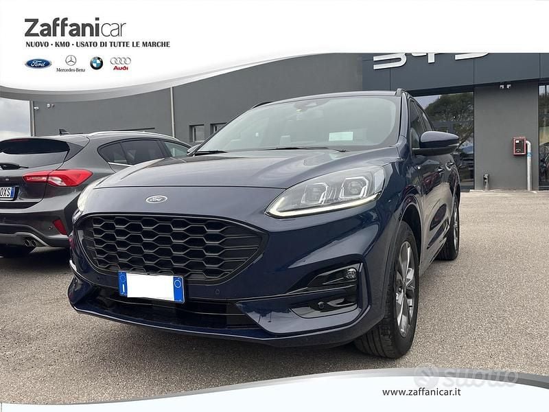 Usata Ford Kuga ST-Line 152 CV (111 kW) 2022 Grigio SUV