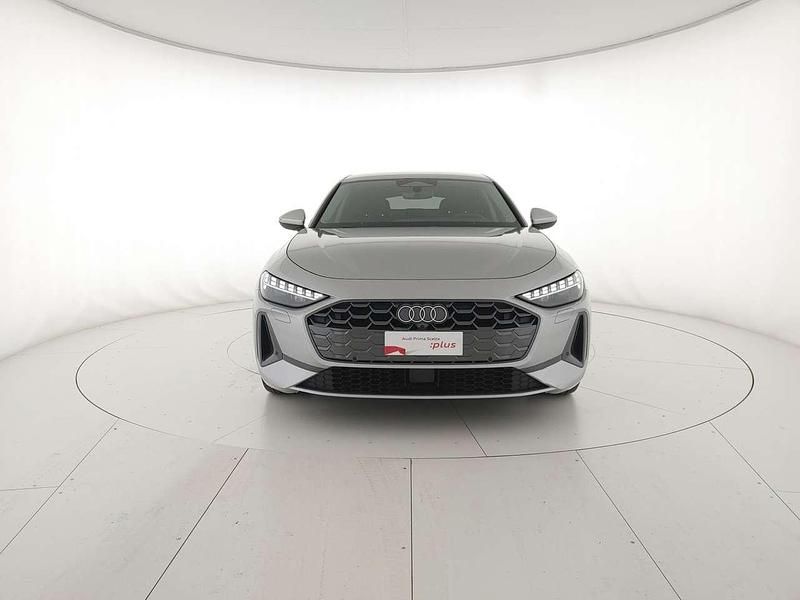 Usata Audi A5 Advanced 204 CV (150 kW) 2025 Argento fioretto metallizzato Berlina