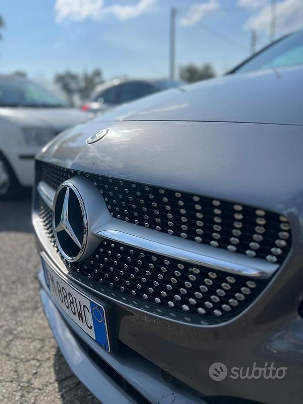 Usata Mercedes A180 Premium 2017 Grigio Berlina