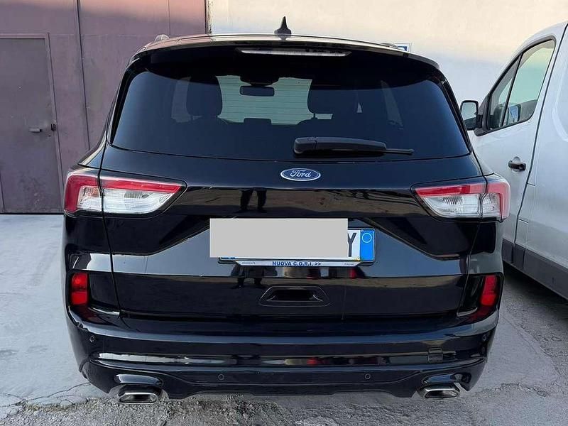 Usata Ford Kuga ST-Line 120 CV (88 kW) 2021 Nero SUV