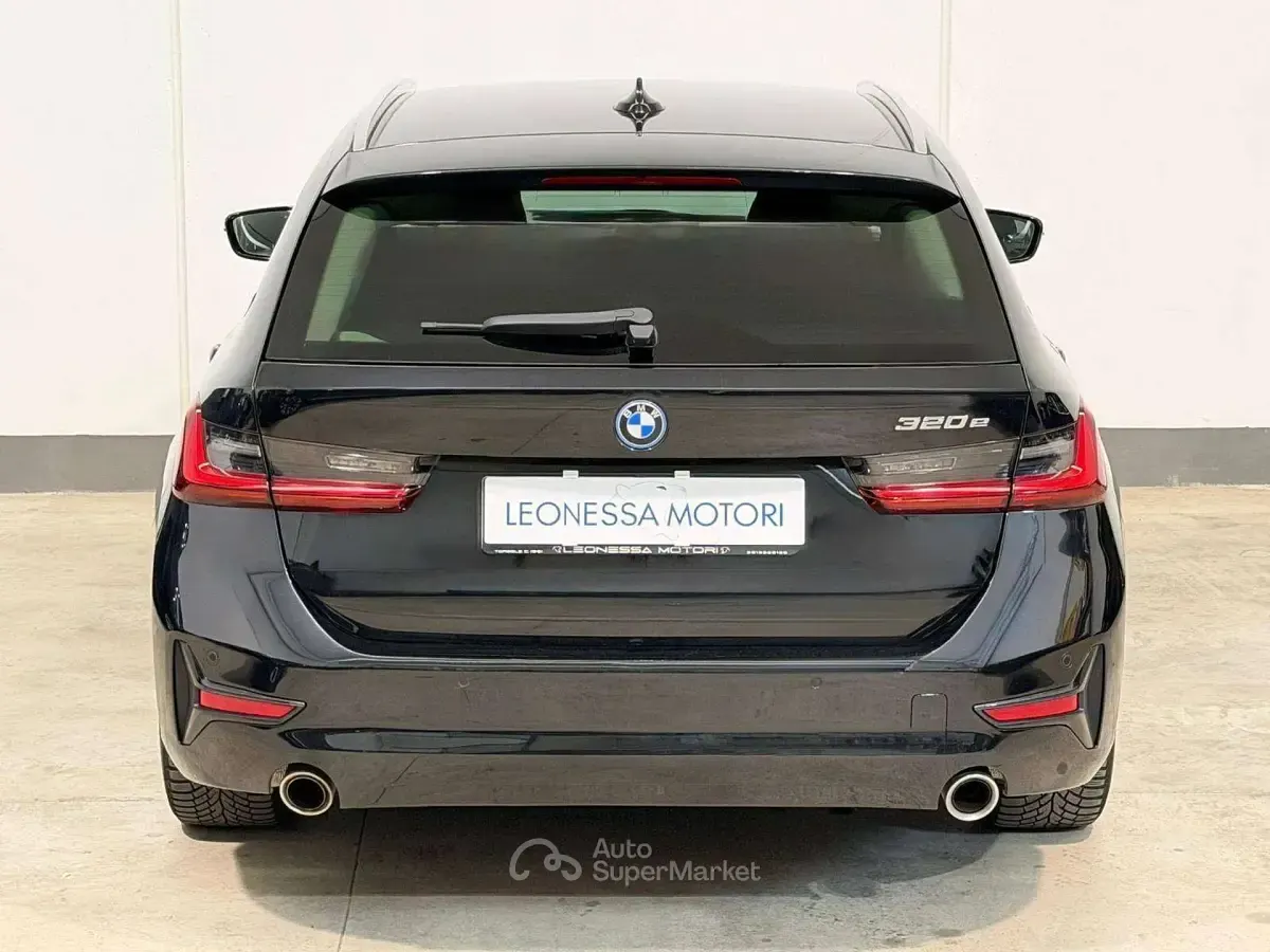 Usata BMW 320 163 CV (119 kW) 2022 Nero Station wagon