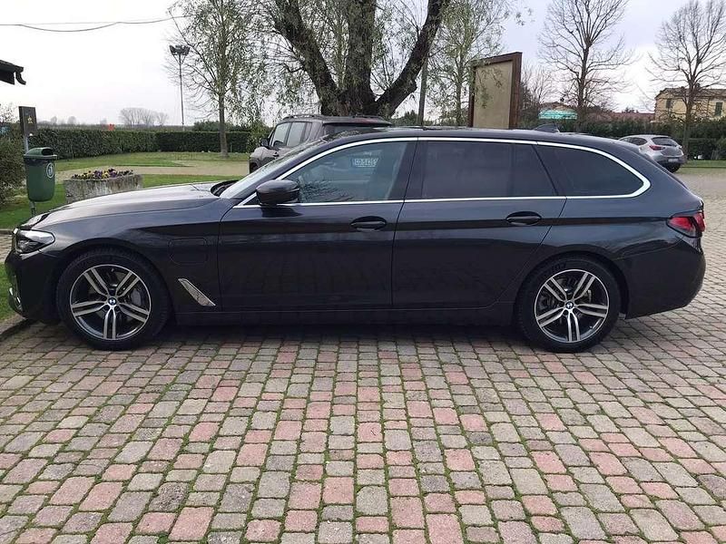 Usata BMW 520 Luxury Line 184 CV (135 kW) 2021 Station wagon
