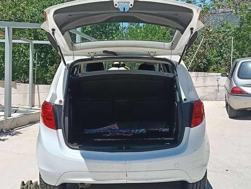 Usata Opel Meriva Cosmo 95 CV (69 kW) 2011 Monovolume