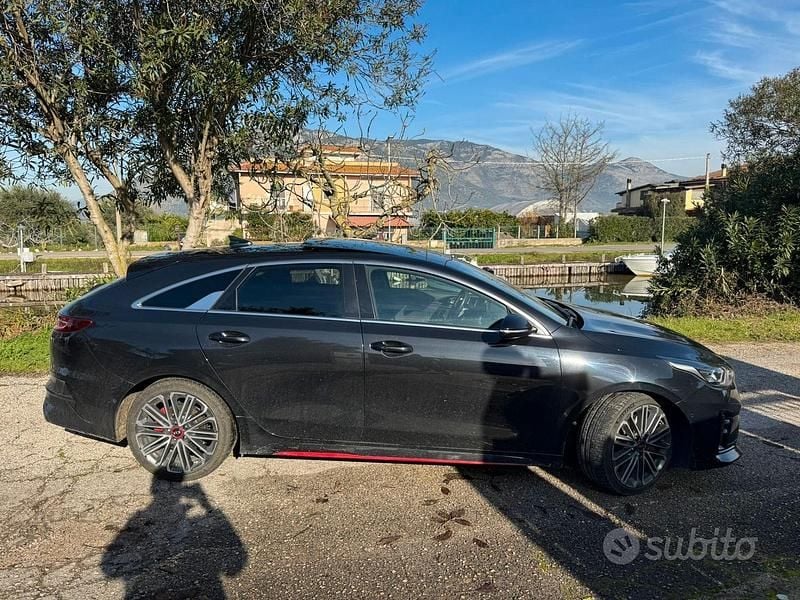 Usata Kia ProCeed 204 CV (150 kW) 2019 Nero Station wagon