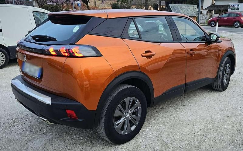 Gebraucht Peugeot 2008 131 PS (96 kW) 2023 Other SUV