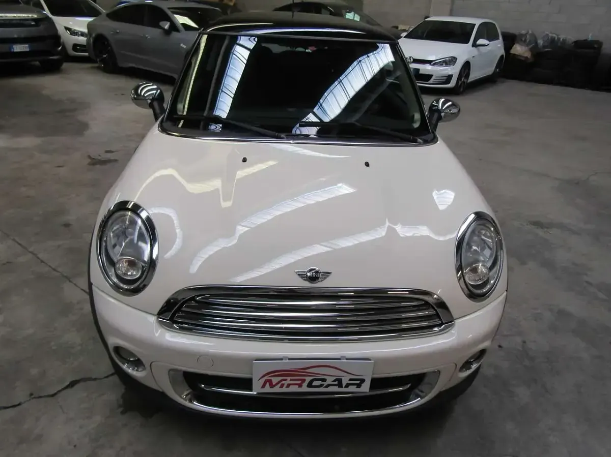 Usata Mini Cooper D 111 CV (81 kW) 2013 Beige metallizzato Utilitaria